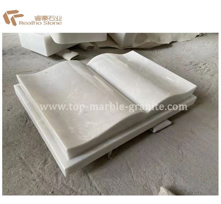 marble aggel tombstone